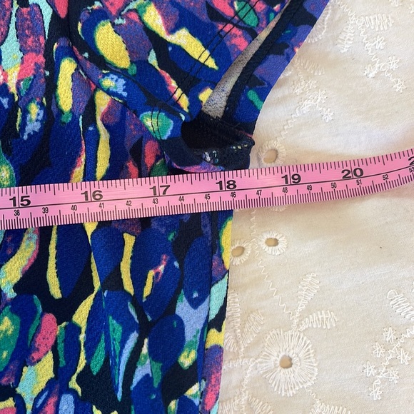 Cleo stretchy short sleeved & scoop neckline multicoloured dress - Picture 5 of 11